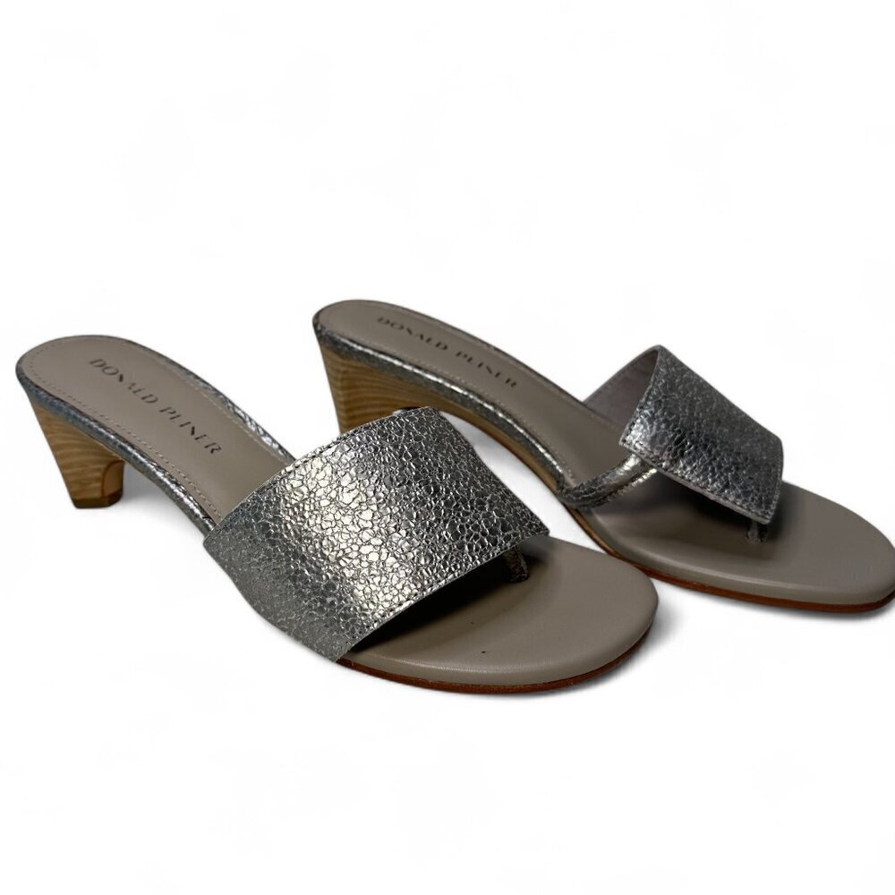 DONALD PLINER Vimm Pebbled Slip-on Mid Heel, Metallic Light Taupe, Sz 7, NEW